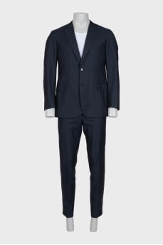 Men's straight-cut suit made of wool and silk