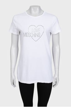 White T-shirt decorated with rhinestones