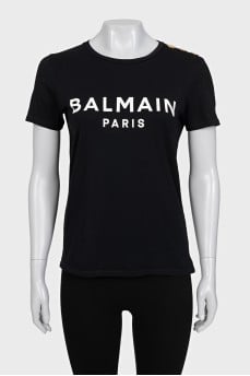 Slim-fit T-shirt with gold buttons
