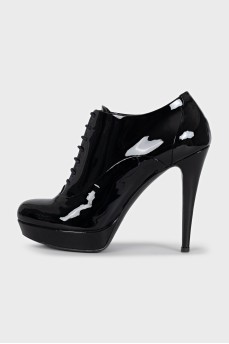Patent leather lace-up ankle boots with heels