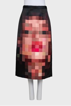 Straight-cut skirt in a contrasting print
