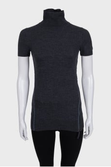 Gray wool turtleneck with short sleeves