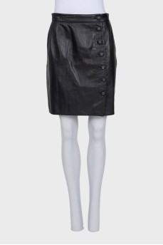 Straight-cut leather skirt with buttons