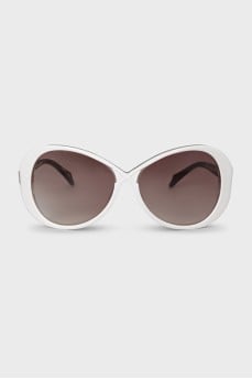 Black and white frame sunglasses