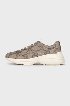 Men's sneakers made from signature canvas