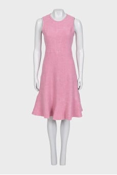 Fitted pink sleeveless dress
