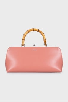 Goji bag with tag
