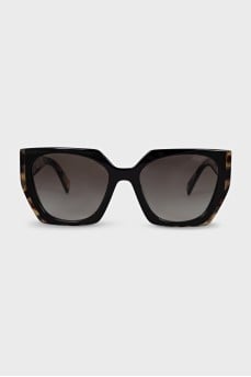 Sunglasses with speckled print frames