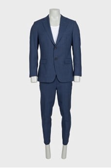 Men's blue single-breasted suit