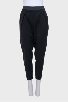Black fitted trousers