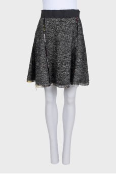 Fitted skirt with colored lining