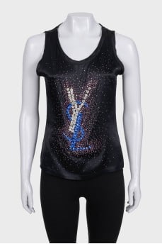 Vintage T-shirt decorated with crystals