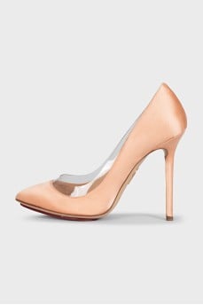 Beige shoes with silicone inserts