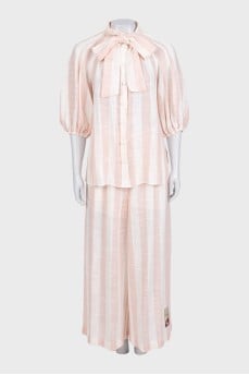 Костюм бежевого кольору Acacia