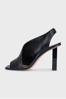 Black leather sandals with logo