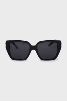 Garnd sunglasses with a square frame