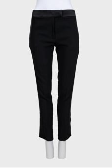 Black low-rise trousers