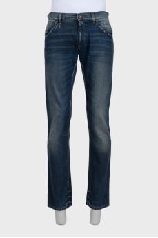Men's straight-leg jeans with a distressed effect