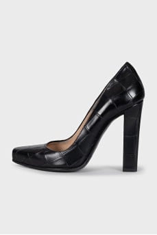 Black embossed leather shoes