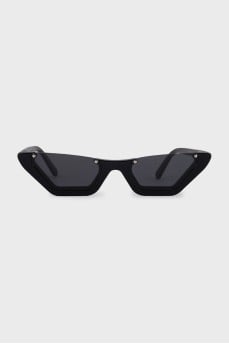 Black cat eye sunglasses