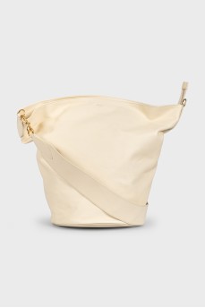 Soft leather bag with zipper