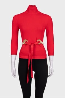 Tight-fitting turtleneck with a belt