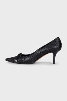 Шкіряні туфлі kitten heel з вишивкою