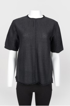 Black top straight cut with short sleeve