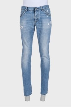 Men's jeans with a ripped effect