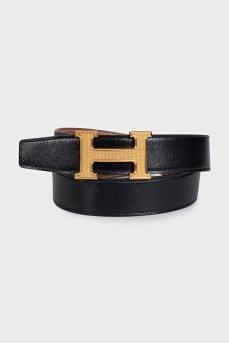 Double-sided black belt with gold buckle