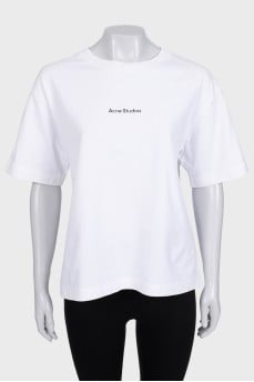 White T-shirt with logo