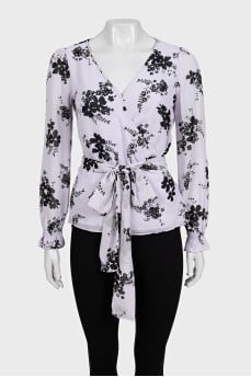 Fitted wrap blouse with floral print