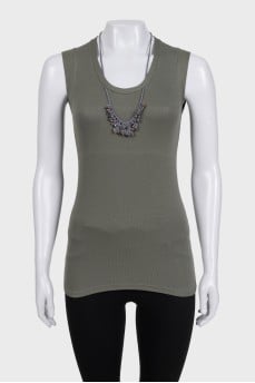 Fitted top decorated with beads