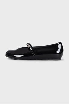 Danielle leather ballet flats with tag