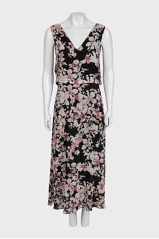 Black sleeveless dress with floral print