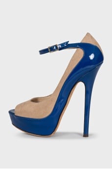 Suede shoes with blue inserts