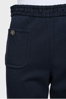 Straight trousers with a side zipper