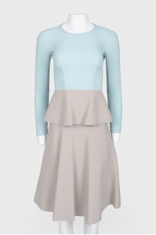 Blue dress with gray zipper bassline