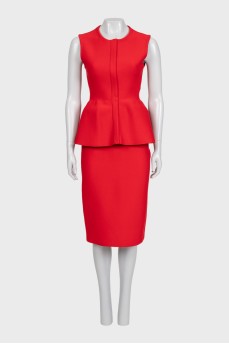 Red fitted skirt suit