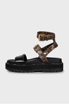 Strappy sandals with signature print