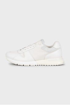 White Run Away sneakers