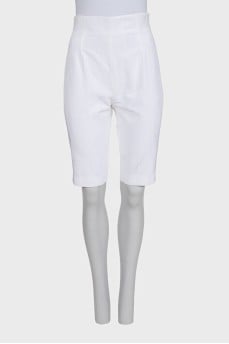 White high-waist shorts with a zipper