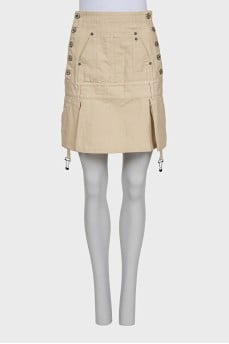 Button-down mini skirt with tag
