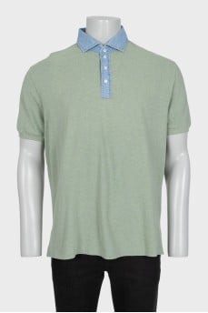 Men's green polo shirt with buttons