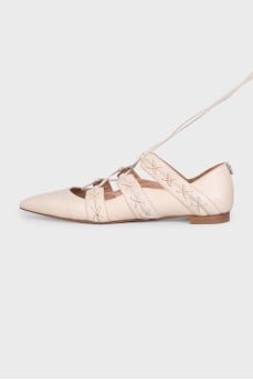 Leather lace-up shoes with tag
