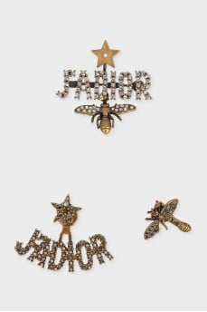 A set of earrings and a brooch