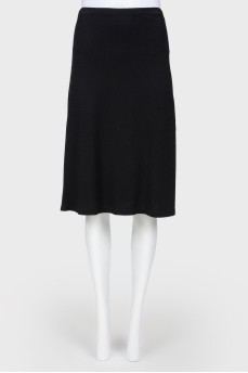 Black viscose skirt with an elastic band