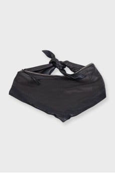 Leather triangle bag with zipper