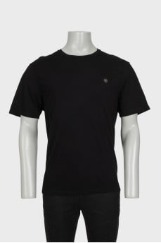 Men's black t-shirt with a metal logo