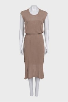 Brown sleeveless straight cut dress